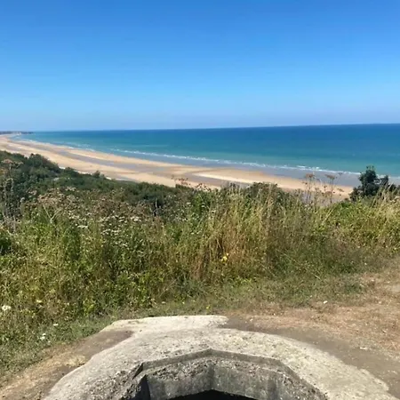 Near Omaha Normandy, Cleaning Included Feriehus *
