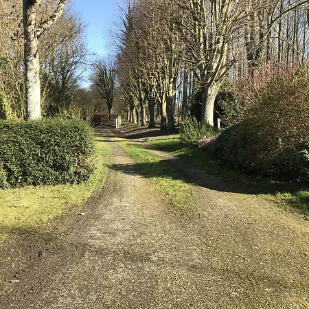 Near Omaha Normandy, Cleaning Included Aignerville